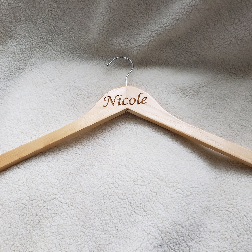 NICOLE PERSONALIZED HANGER